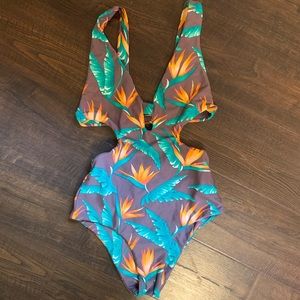One piece swimsuit size xs